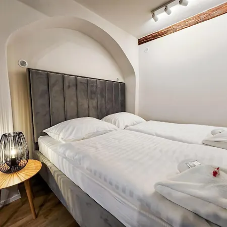 Апартаменти Rangifer Плзень